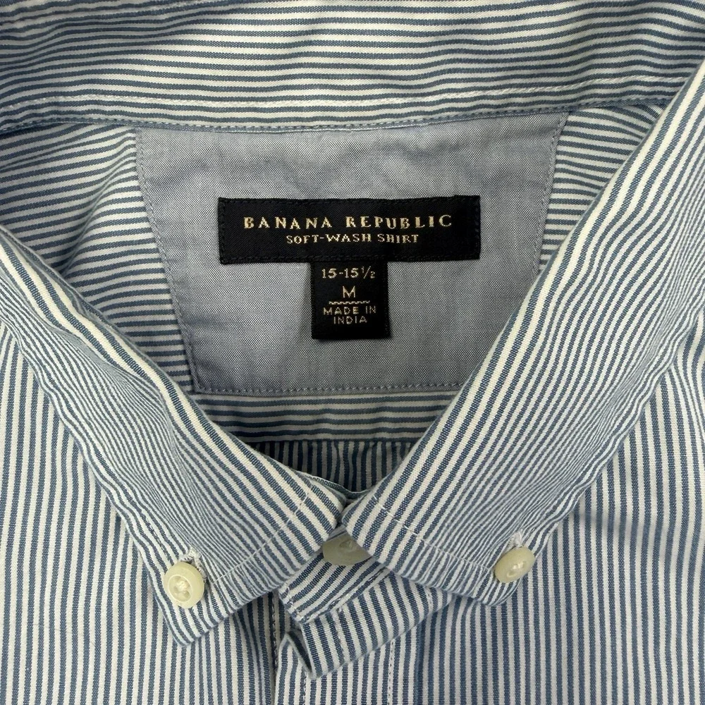 Banana Republic Soft Wash Shirt Mens Medium Blue Button Up Long Sleeves